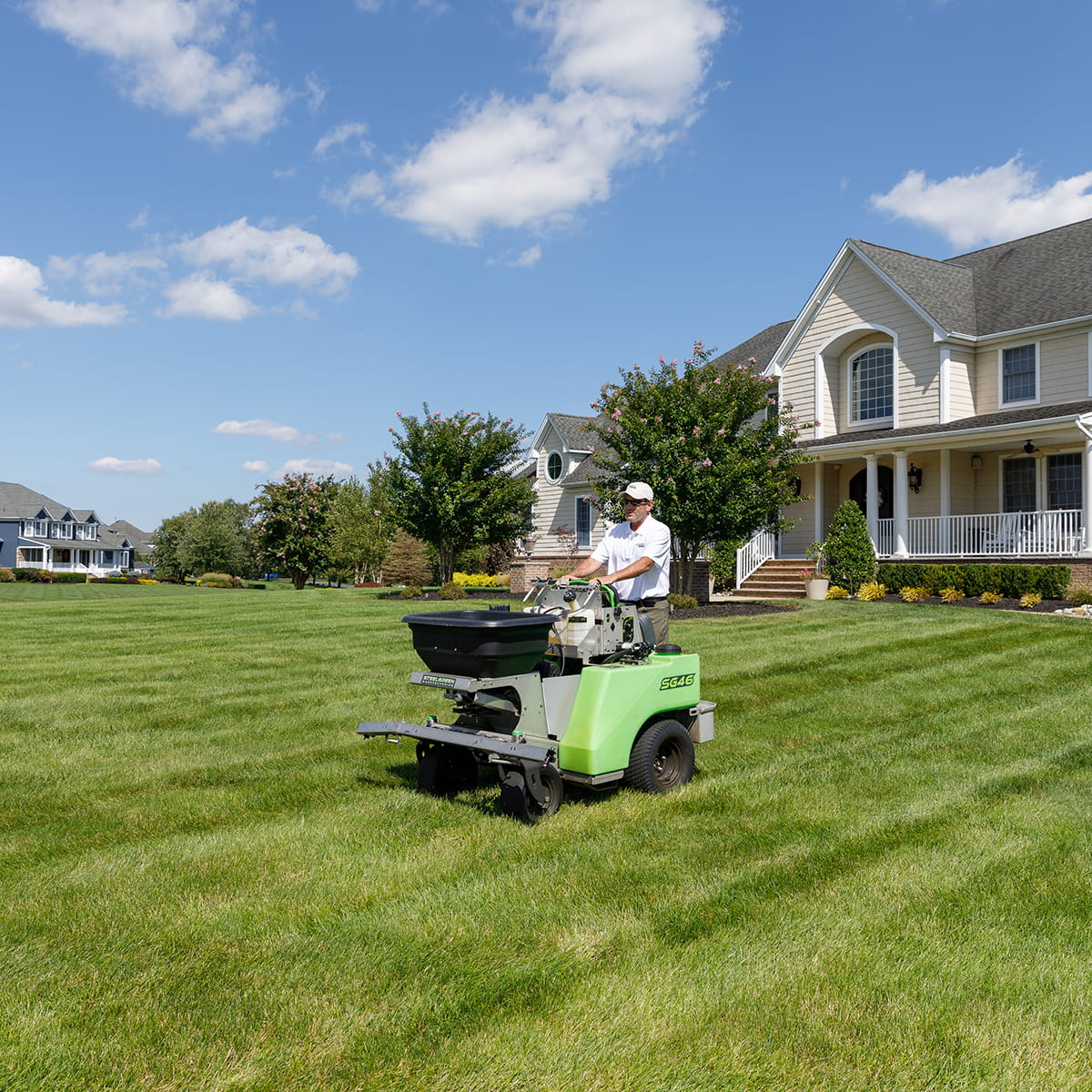 Lawn Treatment Services in Freehold - Professional Lawn Care for Neighborhoods